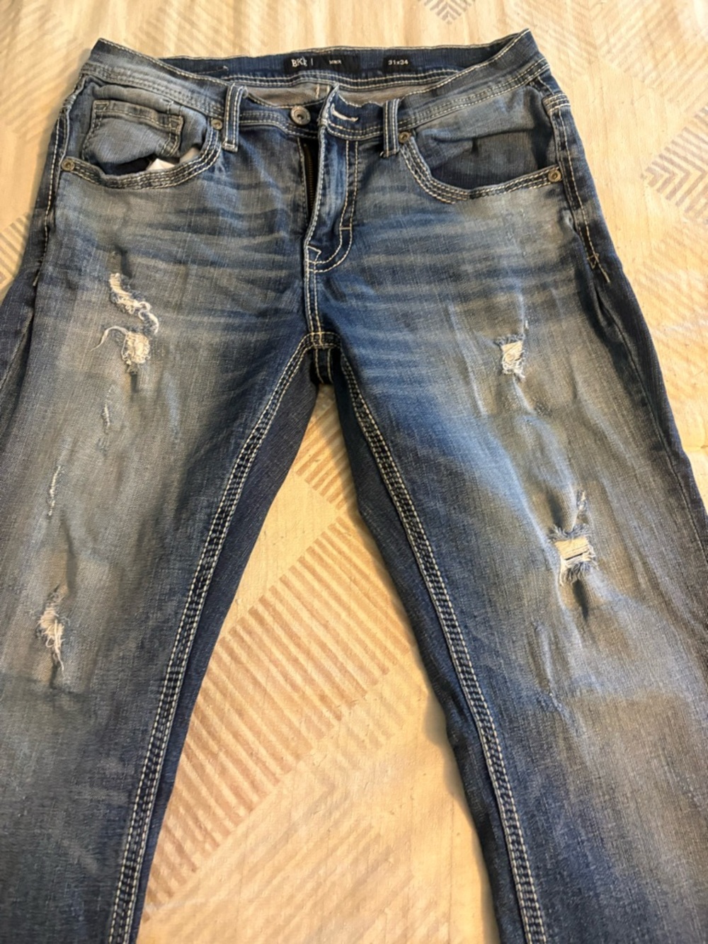 BKE Distressed jeans